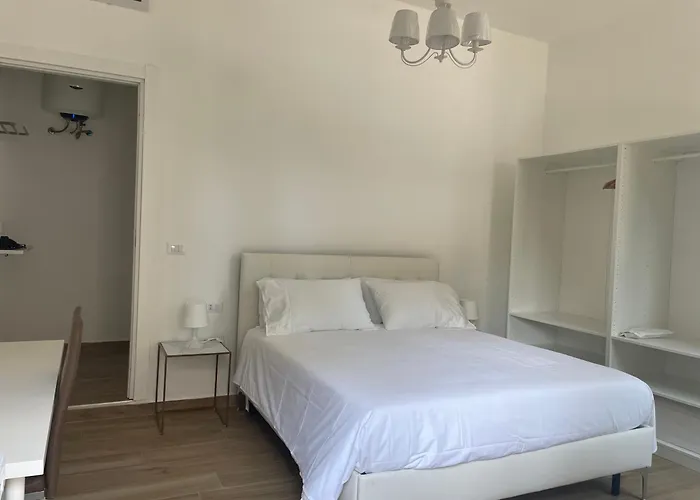 Πανσιόν Simona Malpensa 3*